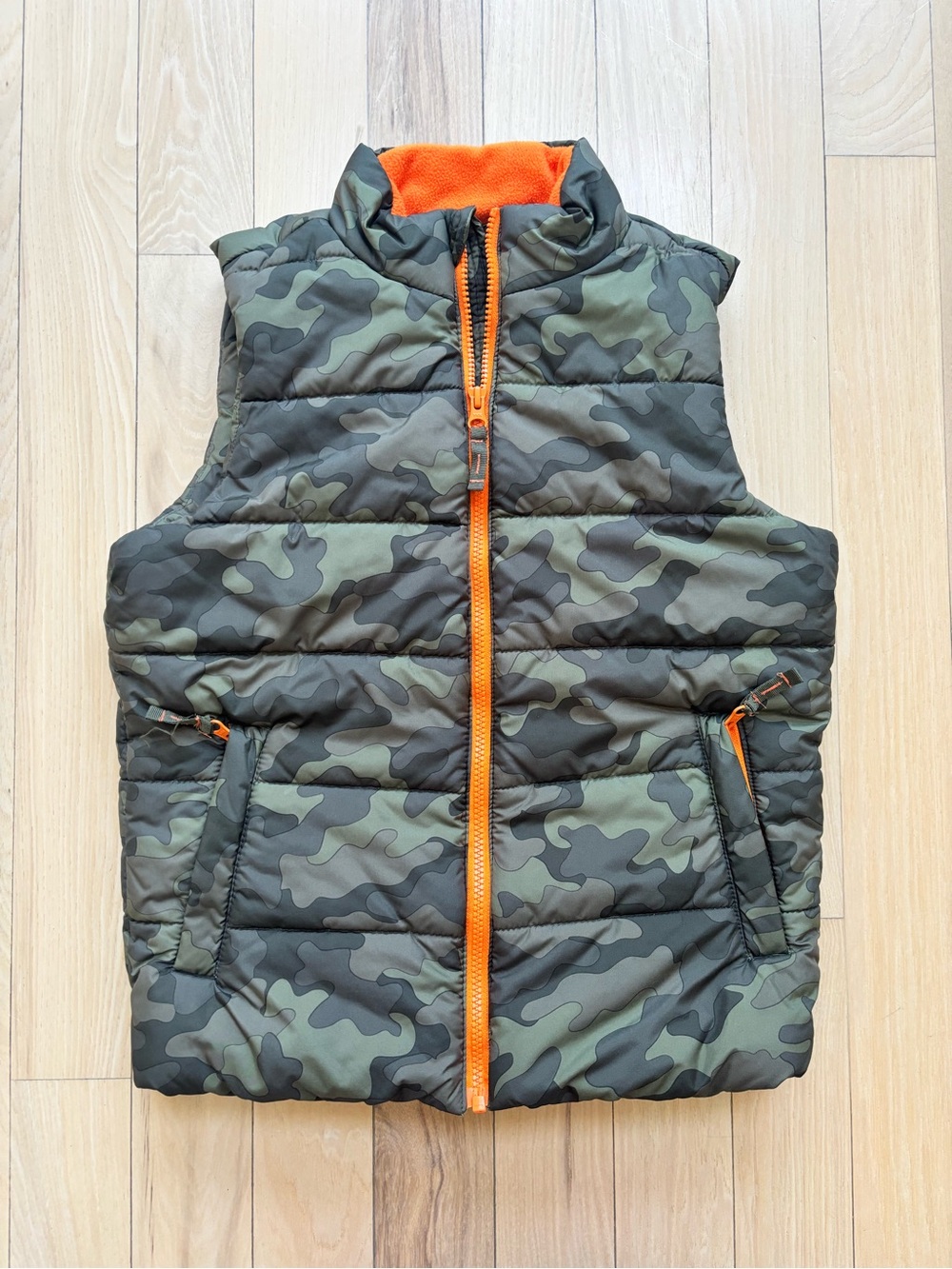 Amazon Essentials Boys' Camo Puffer Vest with Bright Orange Trim